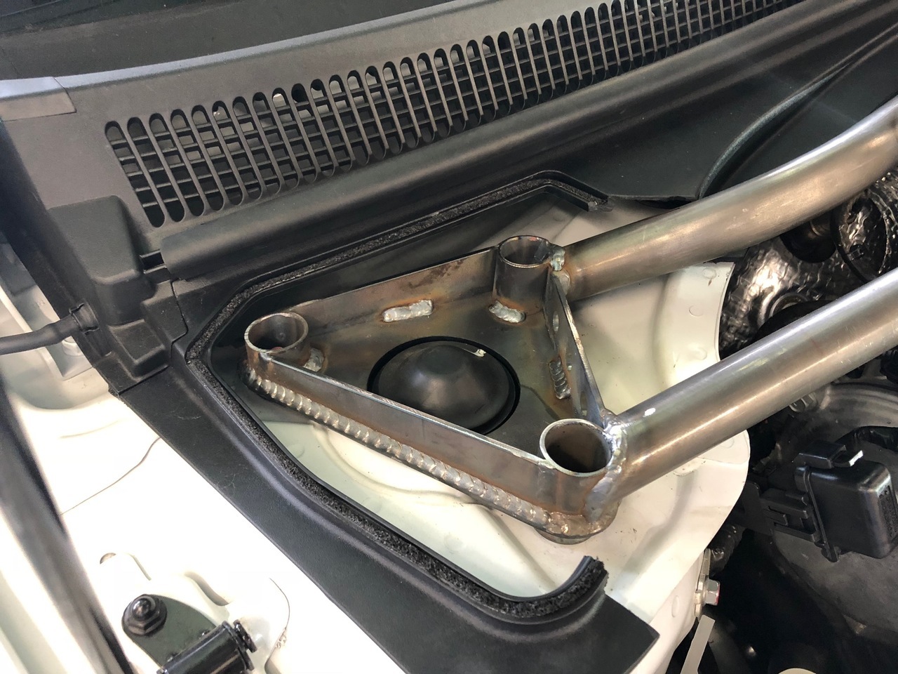 Hyundai Veloster Chromoly Strut Bar Evilla Motorsports